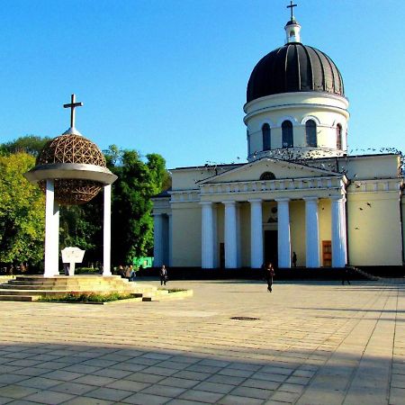 Central Park Accommodation Chisinau Exterior photo